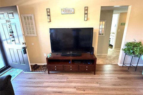Condo in Bradenton, Florida, 2 bedrooms  № 2199305 - photo 16