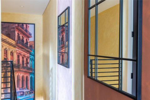 Купить виллу или дом в Майами, Флорида 3 спальни, 161.65м2, № 1985638 - фото 28