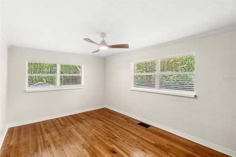 Villa ou maison à vendre à Orlando, Floride: 4 chambres, 222.78 m2 № 1673077 - photo 16