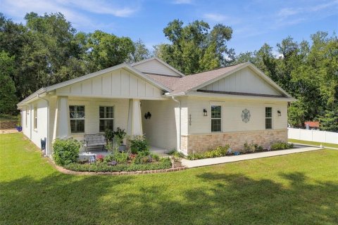Villa ou maison à Dade City, Floride 4 chambres, 216.65 m2 № 2430531