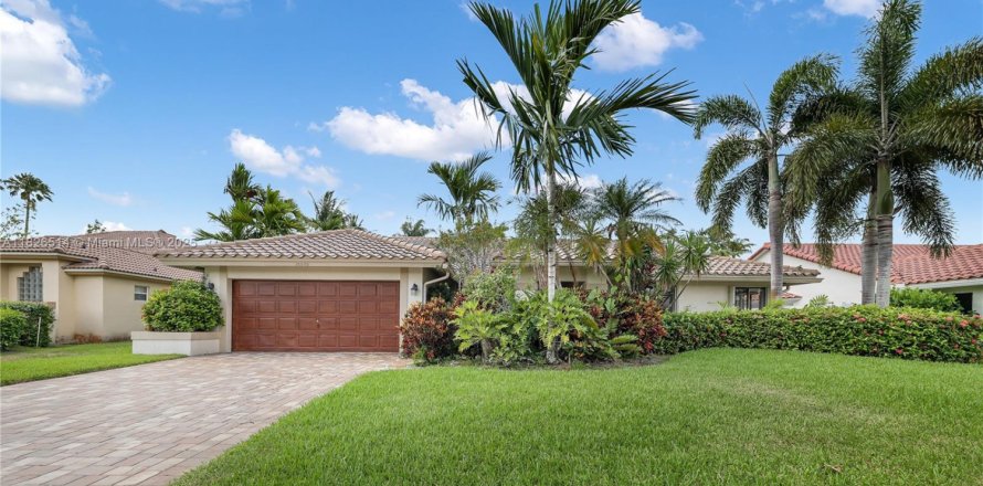 Casa en Plantation, Florida 4 dormitorios, 241.92 m2 № 1800674