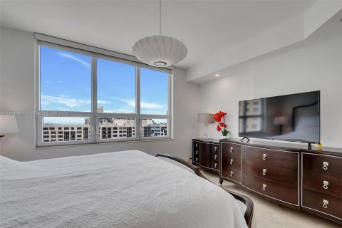 Condominio en venta en Miami, Florida, 1 dormitorio, 100.98 m2 № 1937886 - foto 12