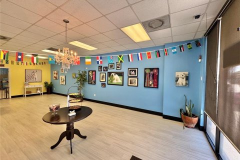 Immobilier commercial à vendre à Kissimmee, Floride: 92.9 m2 № 2094641 - photo 7
