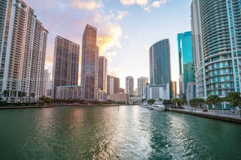 Condominio en venta en Miami, Florida, 2 dormitorios, 157.38 m2 № 2000989 - foto 5