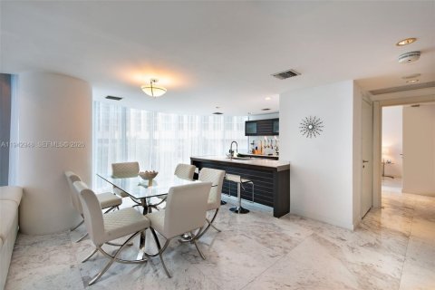 Condominio en venta en Miami, Florida, 2 dormitorios, 157.38 m2 № 2000989 - foto 9