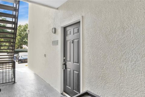 Condo in Orlando, Florida, 1 bedroom  № 1744381 - photo 2