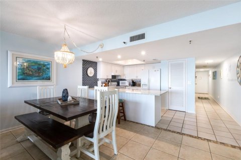 Condo in Indian Shores, Florida, 1 bedroom  № 2377798 - photo 6
