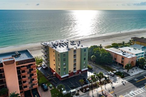 Condo in Indian Shores, Florida, 1 bedroom  № 2377798 - photo 17