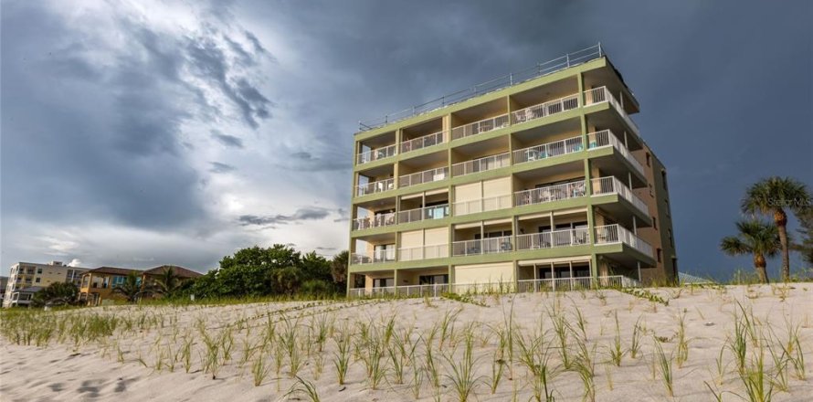 Condo in Indian Shores, Florida, 1 bedroom  № 2377798