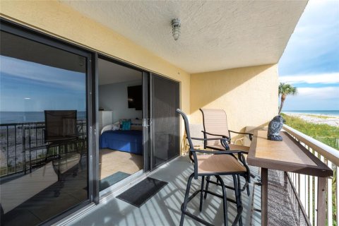 Condo in Indian Shores, Florida, 1 bedroom  № 2377798 - photo 14