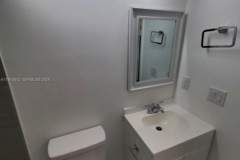 Купить таунхаус в Норт-Лодердейл, Флорида 2 спальни, 110.18м2, № 2042957 - фото 3