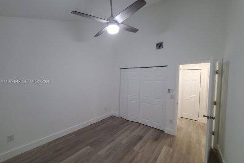 Купить таунхаус в Норт-Лодердейл, Флорида 2 спальни, 110.18м2, № 2042957 - фото 2