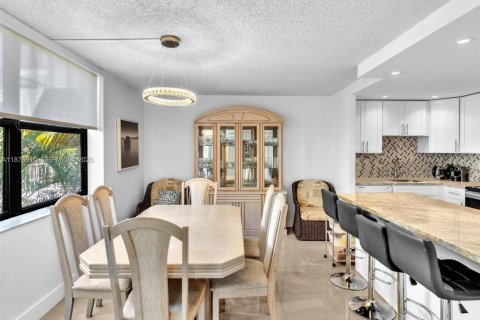 Condominio en alquiler en Aventura, Florida, 3 dormitorios, 128.21 m2 № 2079194 - foto 6