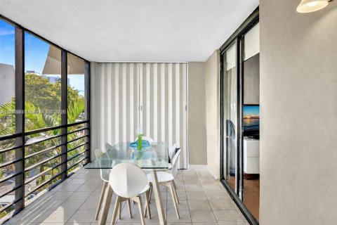 Condominio en alquiler en Aventura, Florida, 3 dormitorios, 128.21 m2 № 2079194 - foto 11