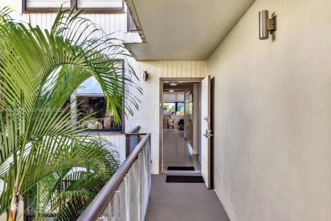 Condominio en alquiler en Aventura, Florida, 3 dormitorios, 128.21 m2 № 2079194 - foto 23