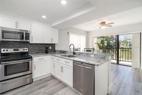 Copropriété à vendre à Bradenton, Floride: 2 chambres, 97.55 m2 № 1873131 - photo 7