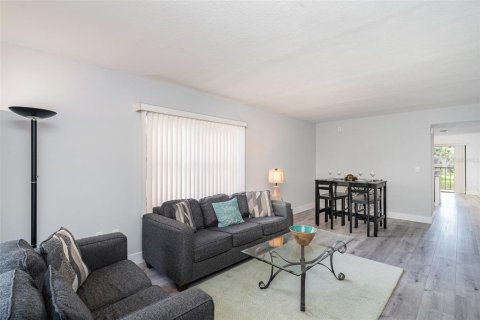 Copropriété à vendre à Bradenton, Floride: 2 chambres, 97.55 m2 № 1873131 - photo 6