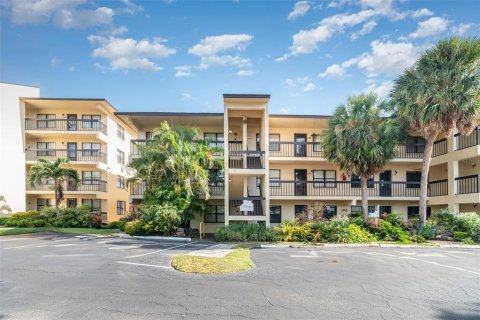 Copropriété à vendre à Bradenton, Floride: 2 chambres, 97.55 m2 № 1873131 - photo 1