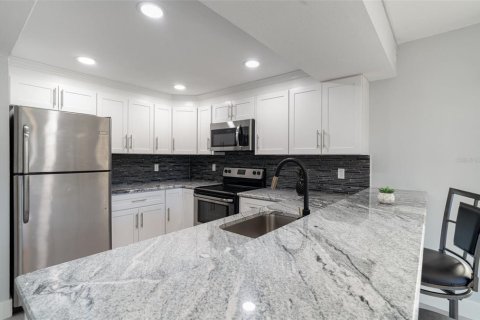 Copropriété à vendre à Bradenton, Floride: 2 chambres, 97.55 m2 № 1873131 - photo 3
