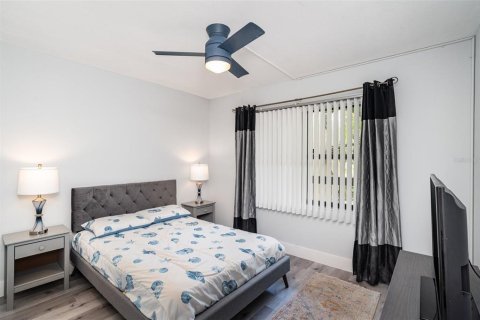 Copropriété à vendre à Bradenton, Floride: 2 chambres, 97.55 m2 № 1873131 - photo 9