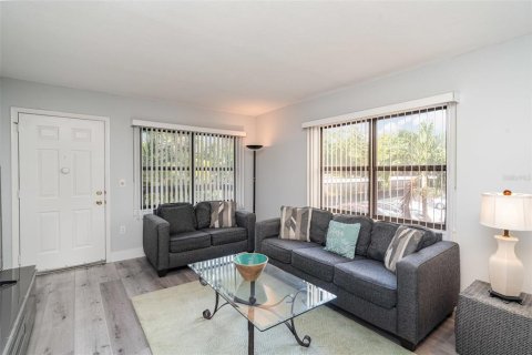 Copropriété à vendre à Bradenton, Floride: 2 chambres, 97.55 m2 № 1873131 - photo 5