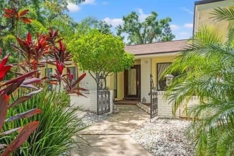 Casa en venta en Temple Terrace, Florida, 4 dormitorios, 218.88 m2 № 1838170 - foto 2