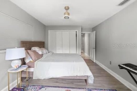 Casa en venta en Temple Terrace, Florida, 4 dormitorios, 218.88 m2 № 1838170 - foto 6