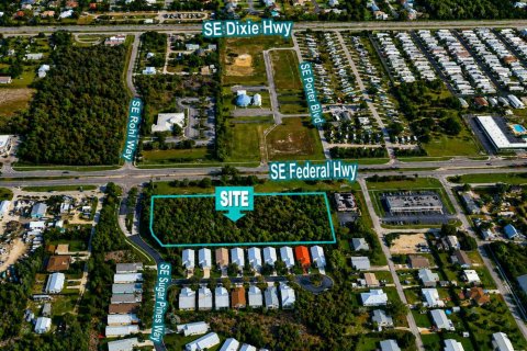 Commercial property in Hobe Sound, Florida № 2245727 - photo 2