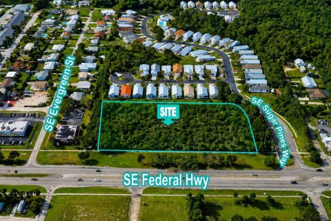 Commercial property in Hobe Sound, Florida № 2245727