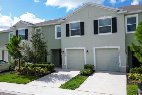 Touwnhouse à vendre à Land O' Lakes, Floride: 3 chambres, 155.43 m2 № 2313349 - photo 2