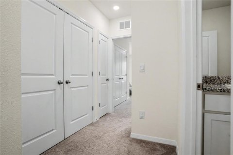 Touwnhouse à vendre à Land O' Lakes, Floride: 3 chambres, 155.43 m2 № 2313349 - photo 17