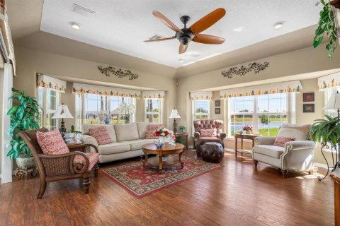 House in Punta Gorda, Florida 3 bedrooms, 207.36 sq.m. № 1563001 - photo 13