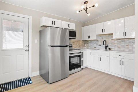 Villa ou maison à vendre à Tampa, Floride: 2 chambres, 72 m2 № 2429307 - photo 4