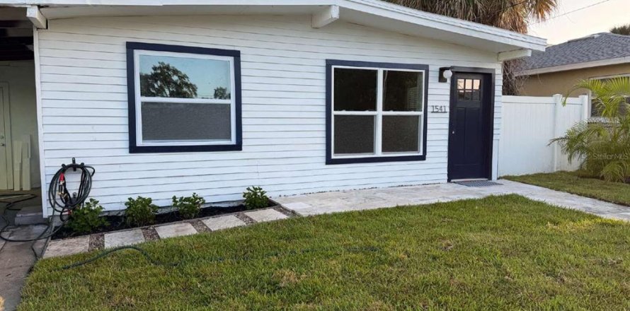 Villa ou maison à Tampa, Floride 2 chambres, 72 m2 № 2429307