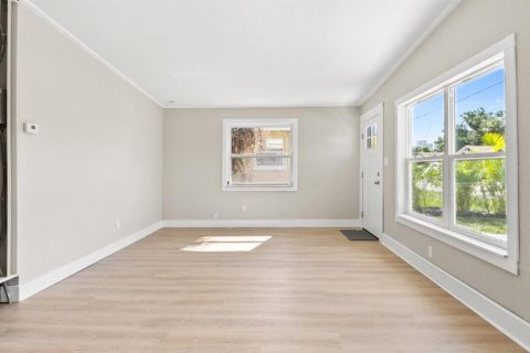 Villa ou maison à vendre à Tampa, Floride: 2 chambres, 72 m2 № 2429307 - photo 9