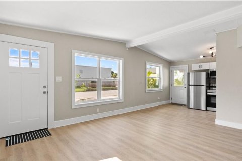 Villa ou maison à vendre à Tampa, Floride: 2 chambres, 72 m2 № 2429307 - photo 8