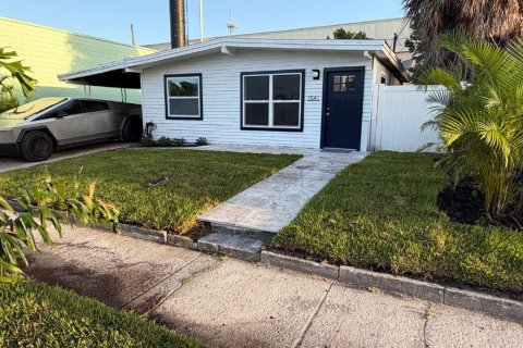Villa ou maison à vendre à Tampa, Floride: 2 chambres, 72 m2 № 2429307 - photo 2