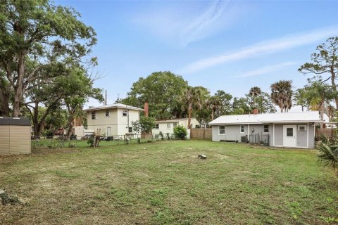 House in New Smyrna Beach, Florida 2 bedrooms, 81.94 sq.m. № 1631095 - photo 25