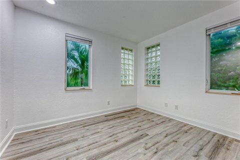 Townhouse in Fort Lauderdale, Florida 3 bedrooms, 171.31 sq.m. № 2400507 - photo 28