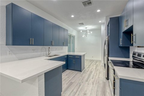 Townhouse in Fort Lauderdale, Florida 3 bedrooms, 171.31 sq.m. № 2400507 - photo 10