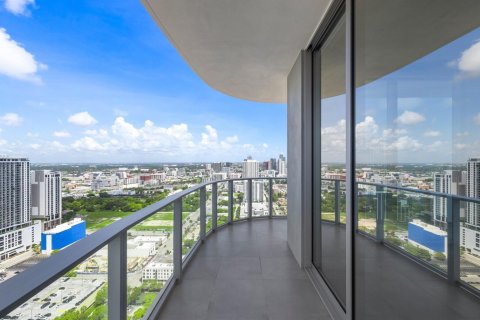Copropriété à louer à Miami, Floride: 1 chambre, 66.05 m2 № 2376893 - photo 14