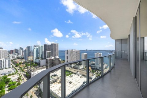 Copropriété à louer à Miami, Floride: 1 chambre, 66.05 m2 № 2376893 - photo 15