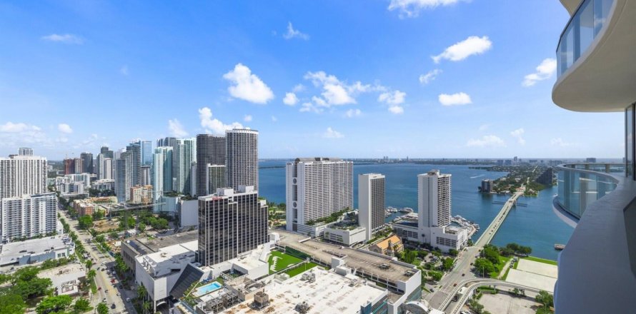 Condo à Miami, Floride, 1 chambre  № 2376893