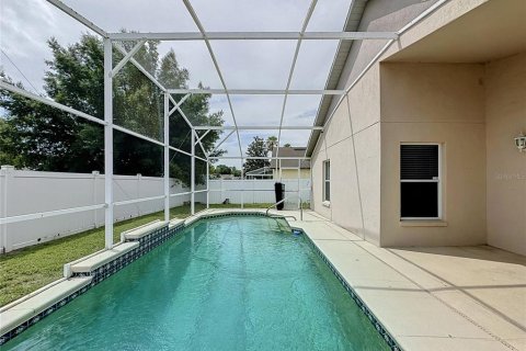 House in Davenport, Florida 3 bedrooms, 126.81 sq.m. № 2236778 - photo 23