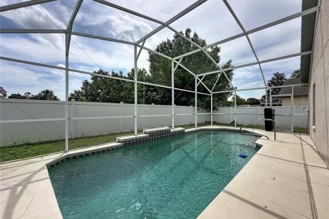 House in Davenport, Florida 3 bedrooms, 126.81 sq.m. № 2236778 - photo 24