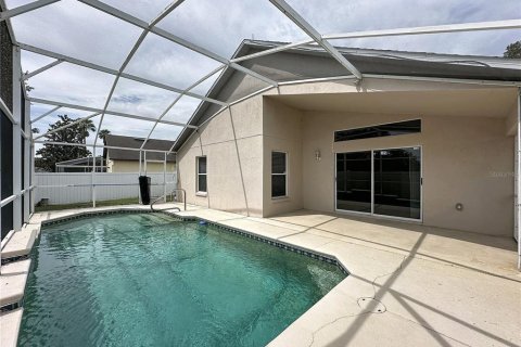 House in Davenport, Florida 3 bedrooms, 126.81 sq.m. № 2236778 - photo 22