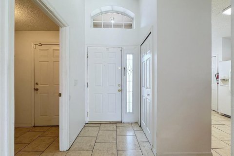 House in Davenport, Florida 3 bedrooms, 126.81 sq.m. № 2236778 - photo 3