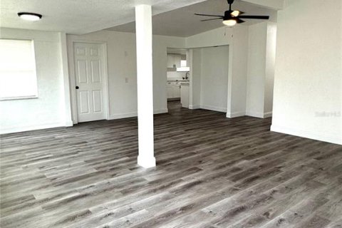 House in Lakeland, Florida 3 bedrooms, 130.53 sq.m. № 1904565 - photo 5