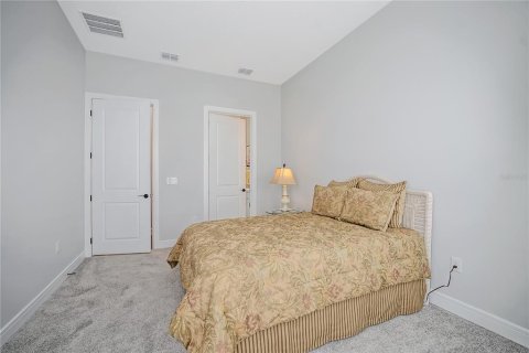 House in Ocala, Florida 2 bedrooms, 196.58 sq.m. № 2102562 - photo 6