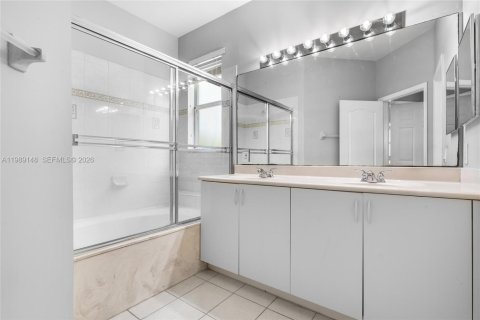 Casa en alquiler en Homestead, Florida, 3 dormitorios, 149.57 m2 № 2053307 - foto 8